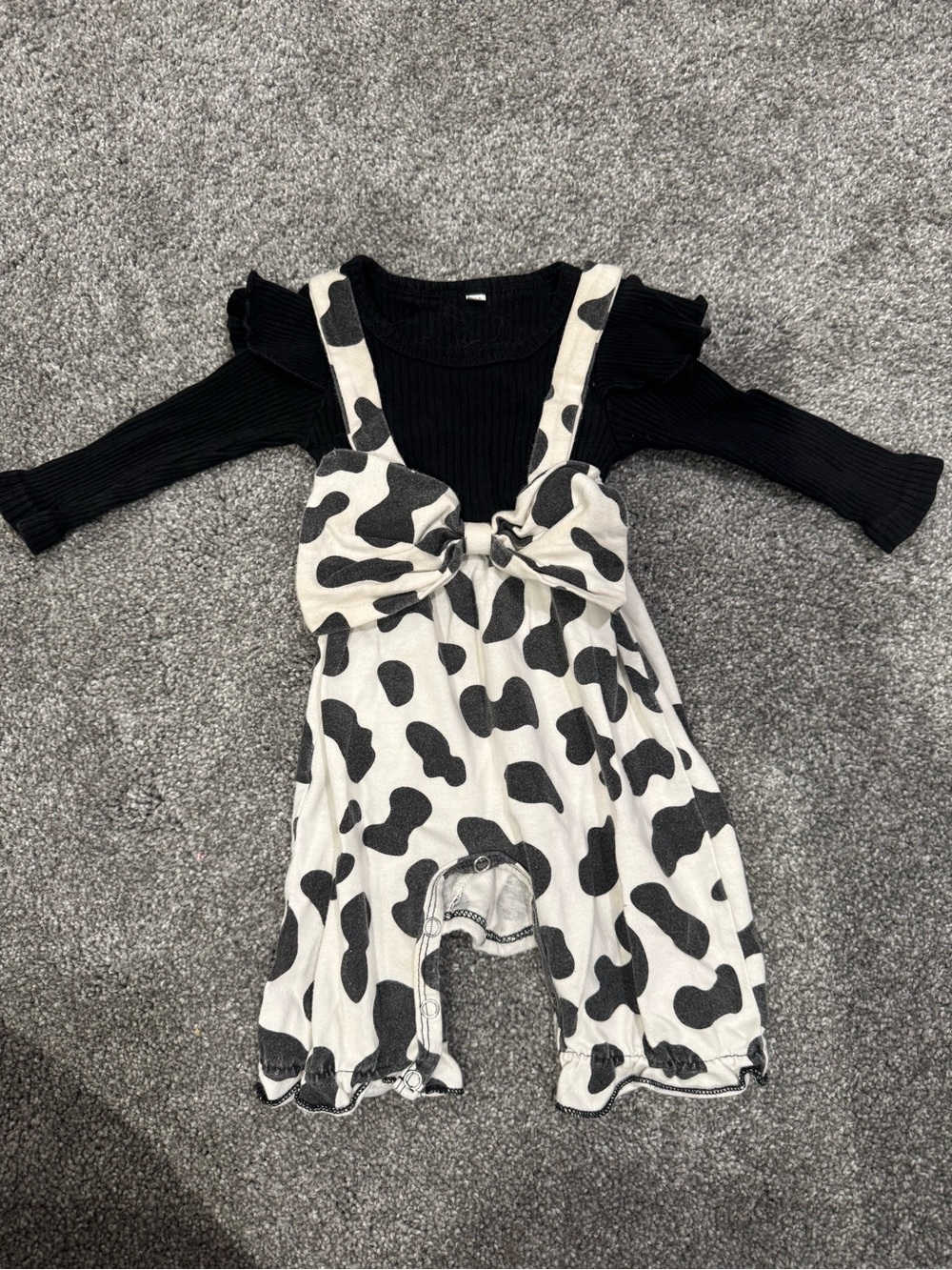 Black Ribbed Top with Black & White Cow-Print Overalls - Kids